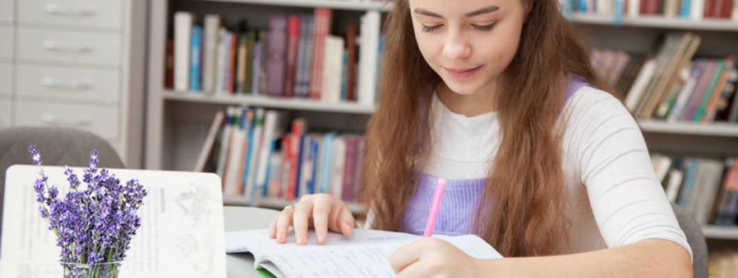 Pandemi Stresi Nedeniyle Sınav Başarınızın Gölgelenmesine İzin Vermeyin Pandemi Stresi Nedeniyle Sınav Başarınızın Gölgelenmesine İzin Vermeyin